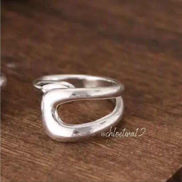 #12 Two Sterling Silver Rings Adjustable - Picture 4 of 7